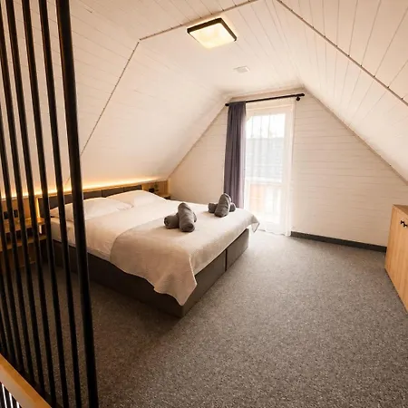 Penzion Eden Apartament-jacuzzi, Sauna 3*