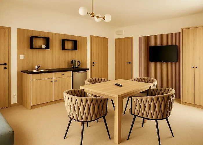 Eden Apartament-jacuzzi, Sauna 3* Ястшембя-Гура